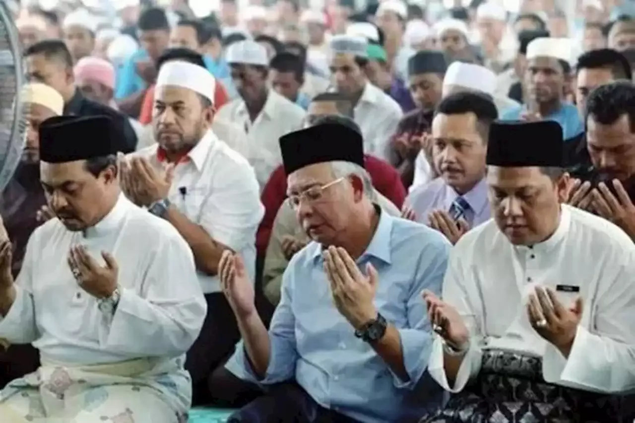 Doa Kamilin Setelah Sholat Tarawih Lengkap Arab Latin Dan Artinya