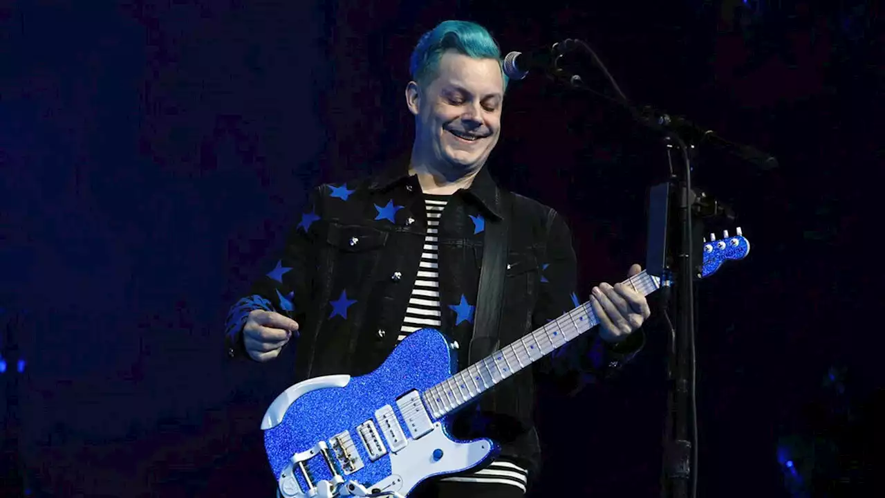 Jack White marries his girlfriend Olivia Jean on stage during show in Detroit