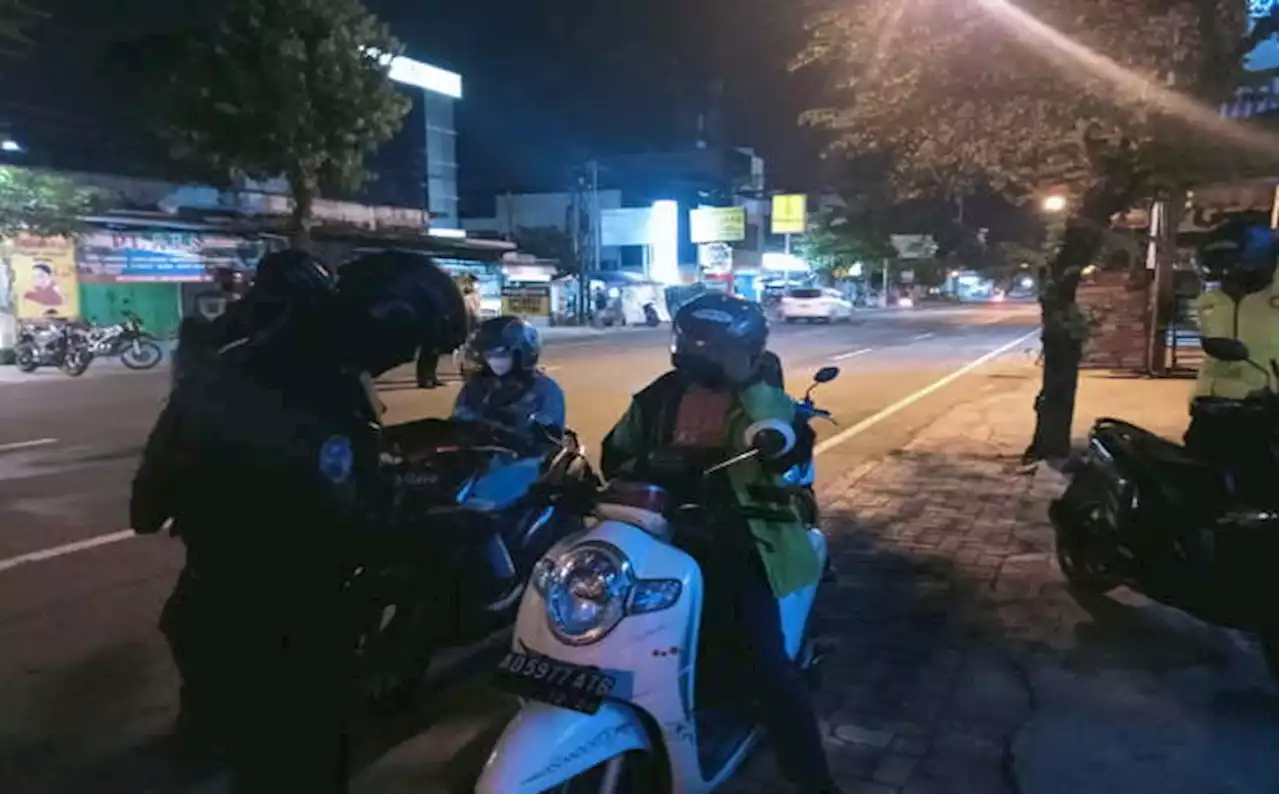 55 Kendaraan Diperiksa Polisi di Depan Mapolsek Serengan Solo, Kenapa?