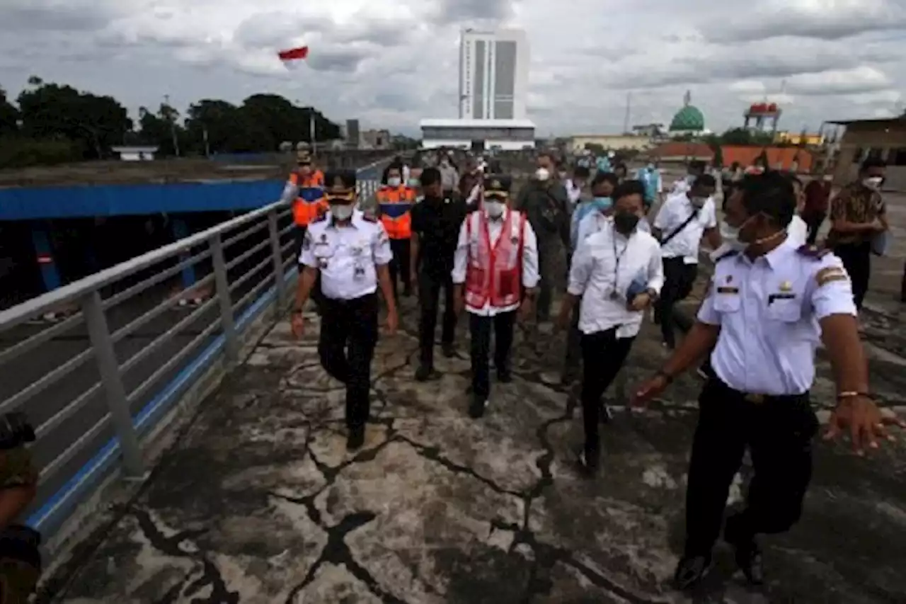 Welah, Skybridge Terminal-Taman Bendung Tirtonadi Solo Baru Sebatas Ide