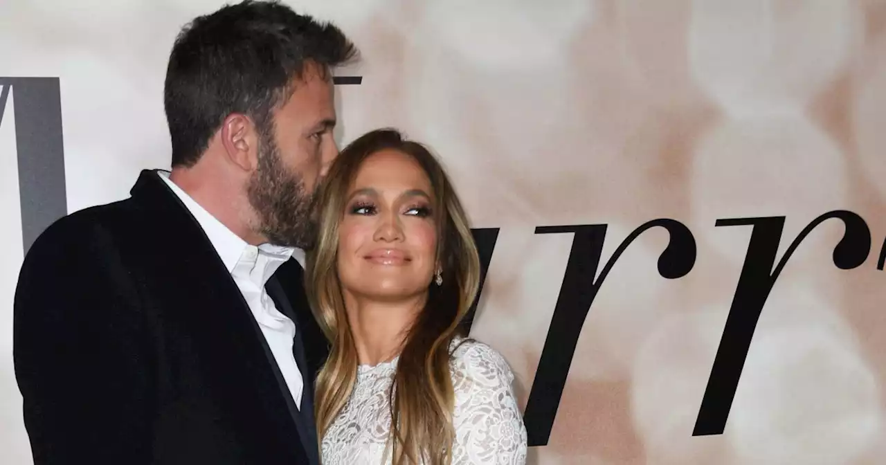 Jennifer Lopez and Ben Affleck are engaged (again)