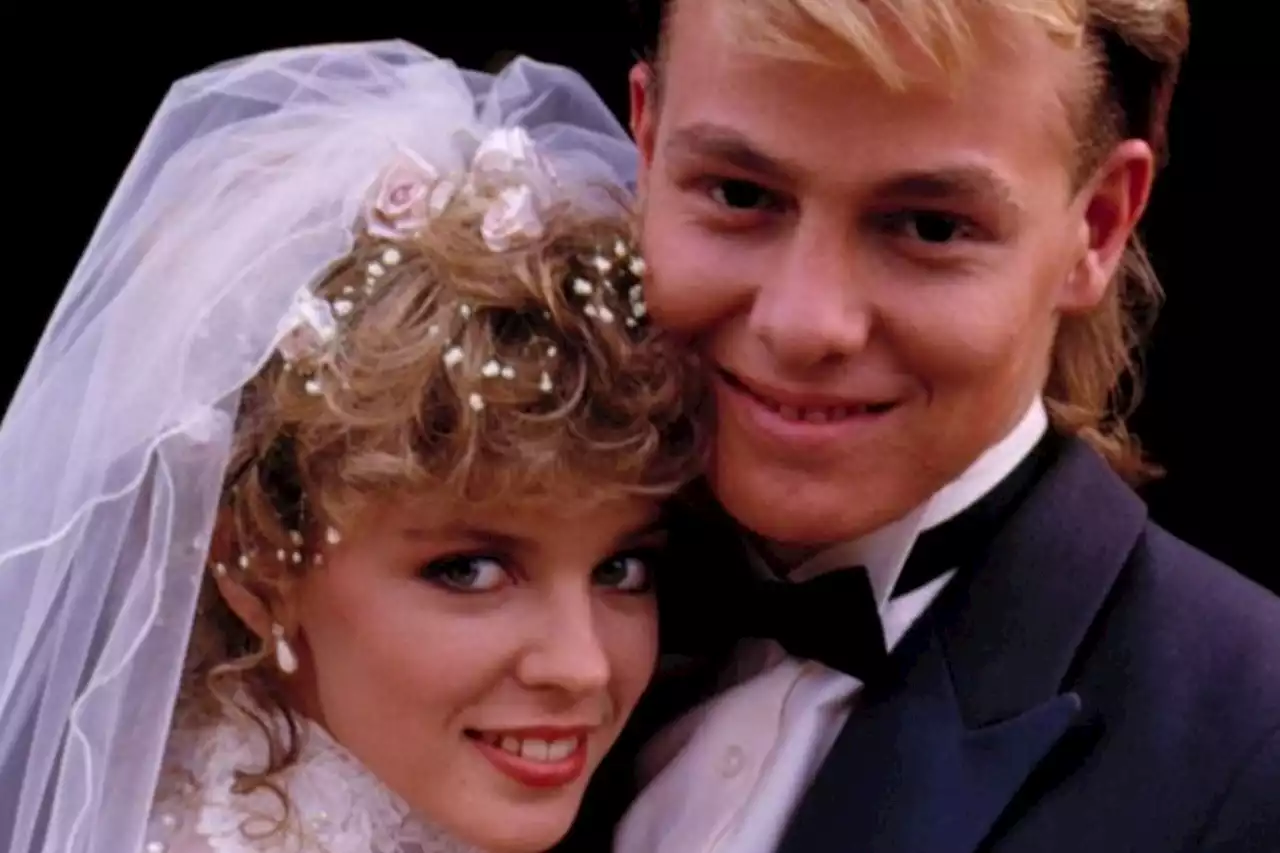 Kylie Minogue and Jason Donovan return to Neighbours