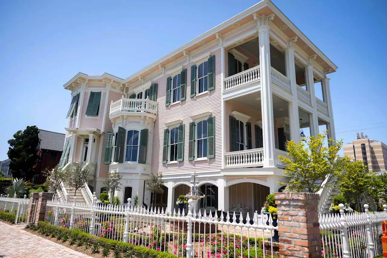 Stately homes on Galveston tour represent the island’s architectural and design styles