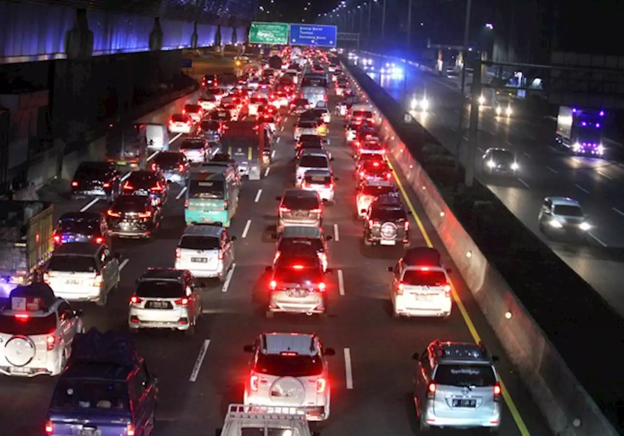 Tol-Penyeberangan Catat Lonjakan Pemudik Tertinggi