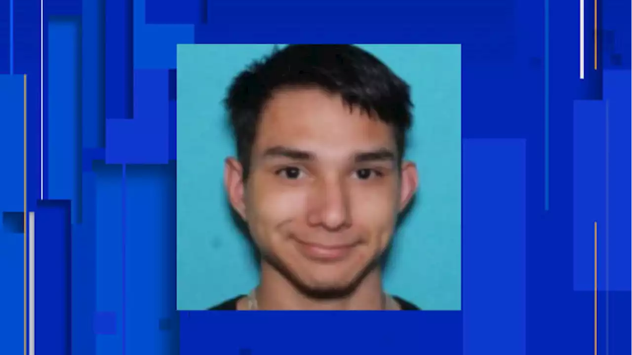 CLEAR ALERT: Authorities searching for man last seen along Texas coast