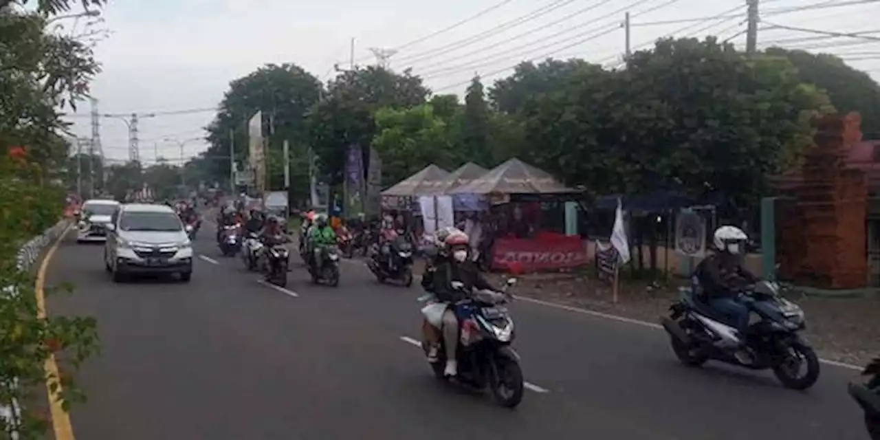 Info Mudik: Jalur Pantura dan Tol di Cirebon Lancar pada H-1 Lebaran 2022 | merdeka.com