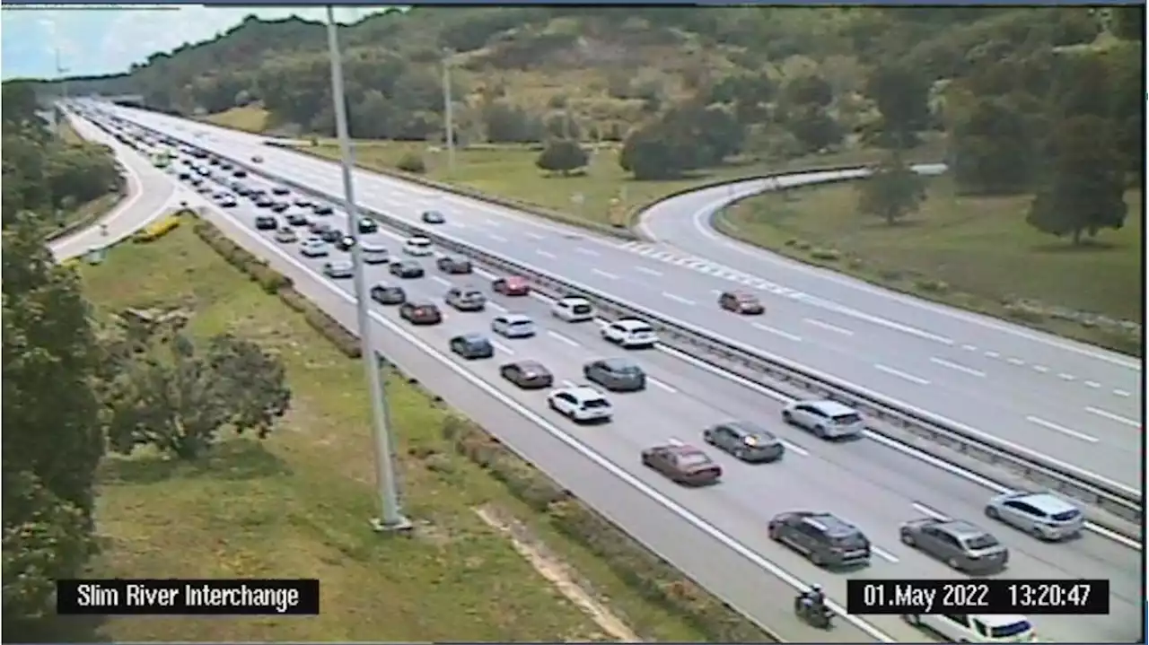 150km congestion on PLUS from Rawang to Gopeng at 1pm | The Malaysian Insight