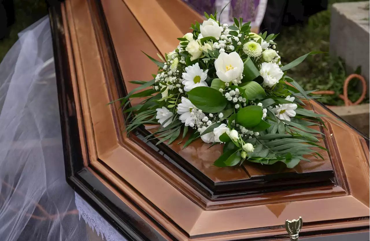 LA Funeral Home Owner Charged For Leaving Remains to Decay, Mummify