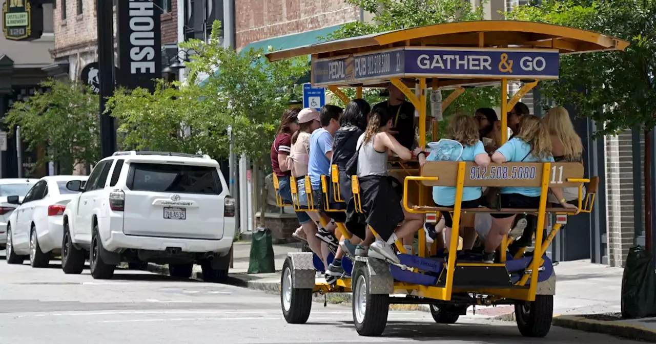 15 people injured when ‘pedal pub’ overturns in Atlanta