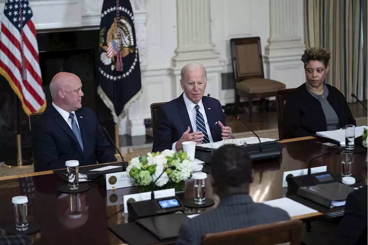 Biden administration's muddled COVID messaging just got more confusing