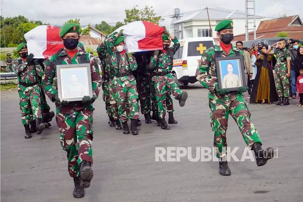 TNI-Polri Tangkap Pembunuh Personel Babinsa dan Istri di Papua |Republika Online