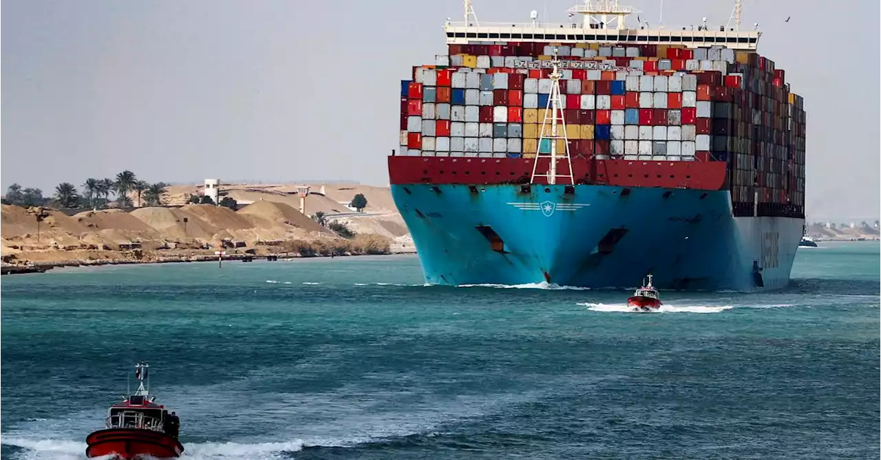 Suez Canal sees record monthly revenue in April on higher traffic