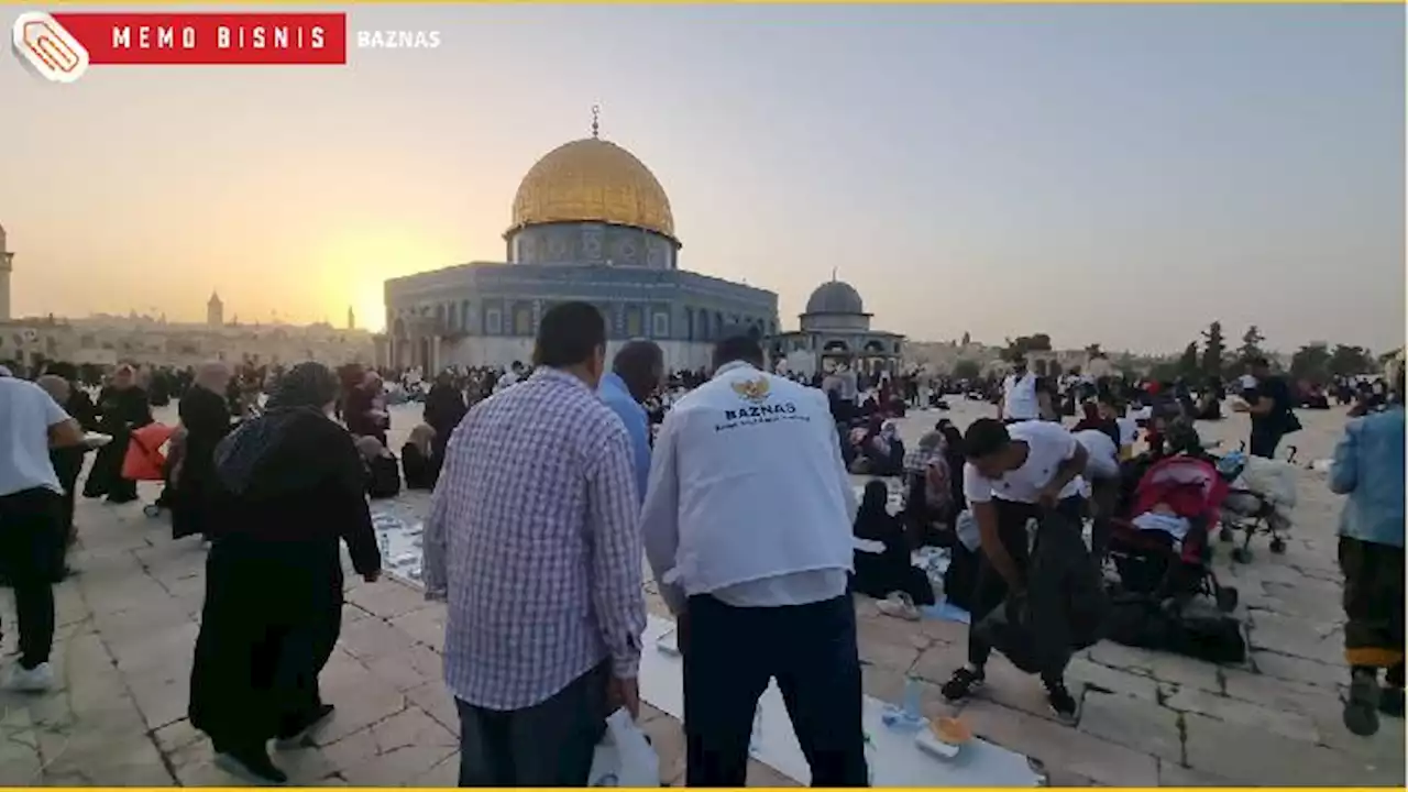 BAZNAS Bagikan Hidangan Berkah Ramadhan di Masjid Al-Aqsa Palestina