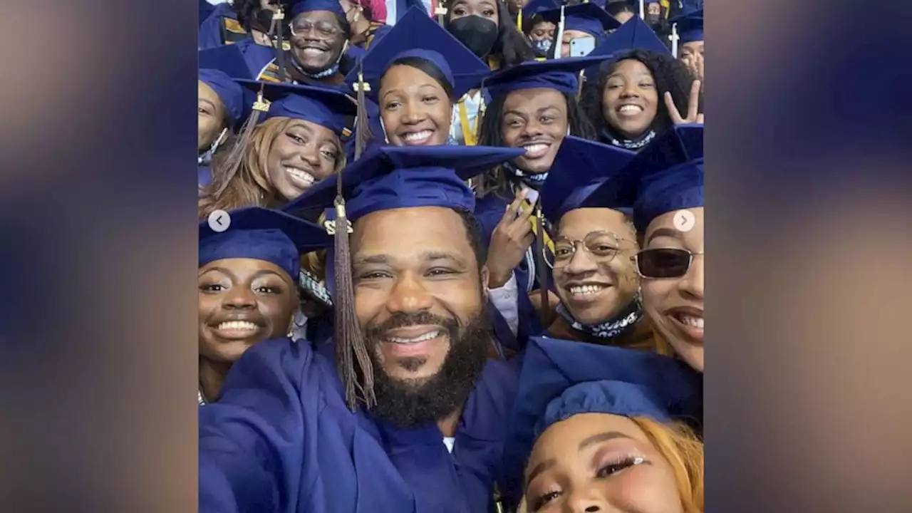 Anthony Anderson graduates from Howard University: 'It's never too late'