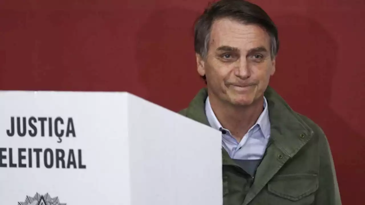 Bolsonaro avanza sobre la justicia electoral de cara a su duelo con Lula