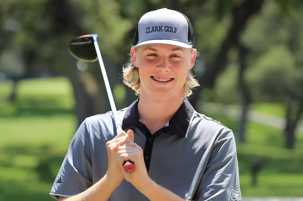 Boys golf: Clark’s Endicott is first-round leader at UIL state