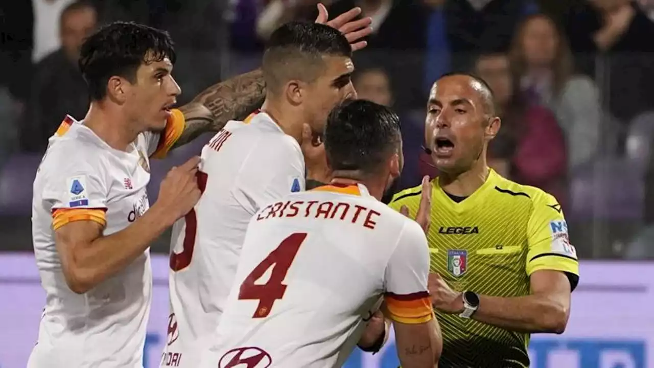 Roma, la furia dei tifosi: 'Arbitri, i Friedkin si facciano sentire'