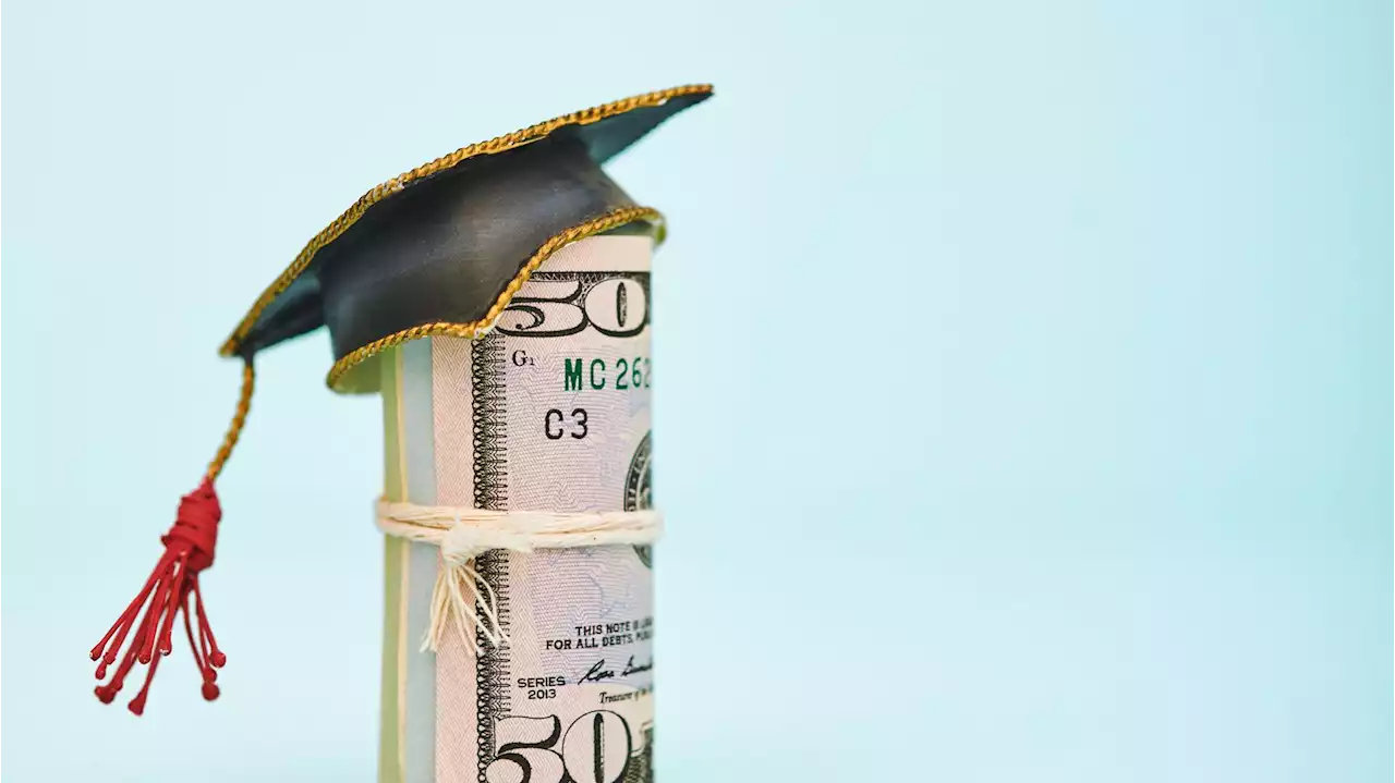 Anonymous Donor Clears Student Debt For Over 100 Graduates At Texas HBCU