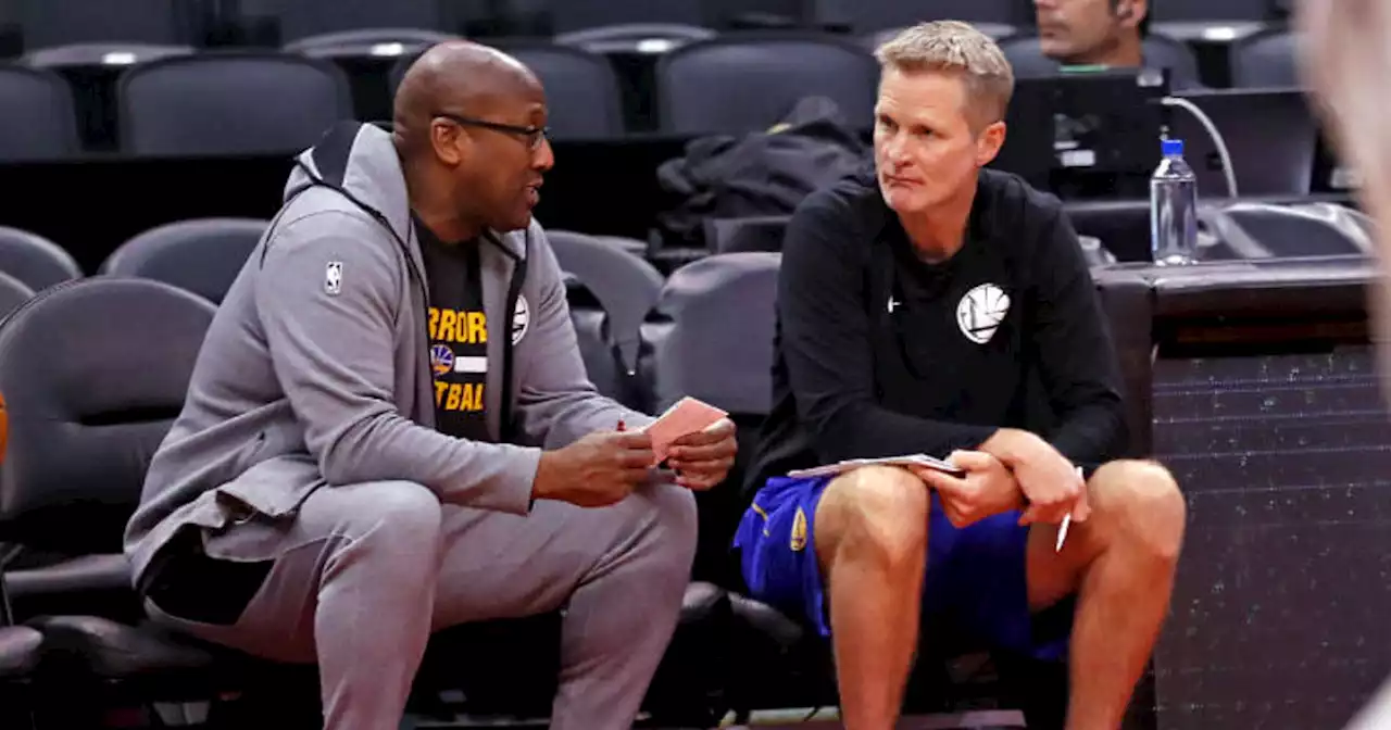 Warriors coach Steve Kerr out with COVID-19; Brown steps in