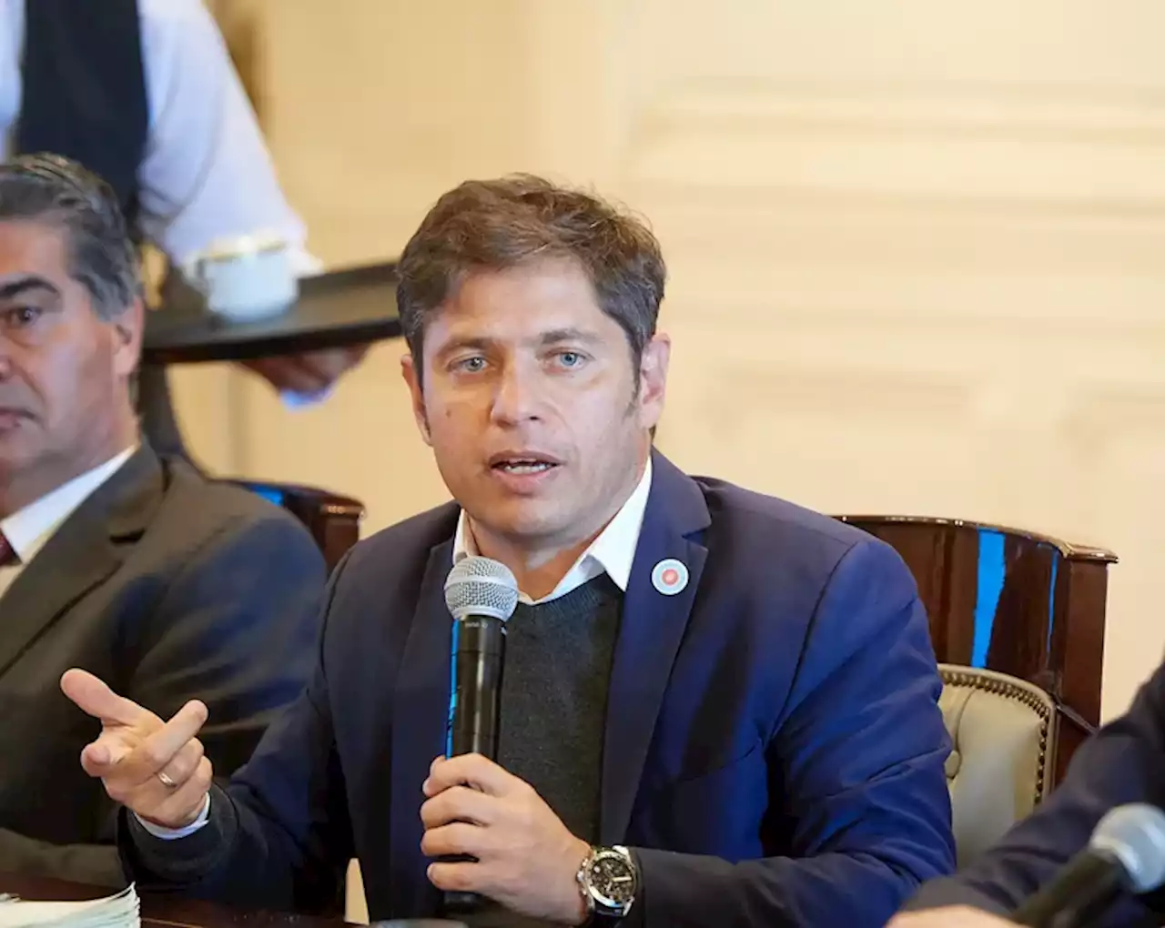 Kicillof otorgará $15 millones para reparar los caminos rurales de tres municipios inundados