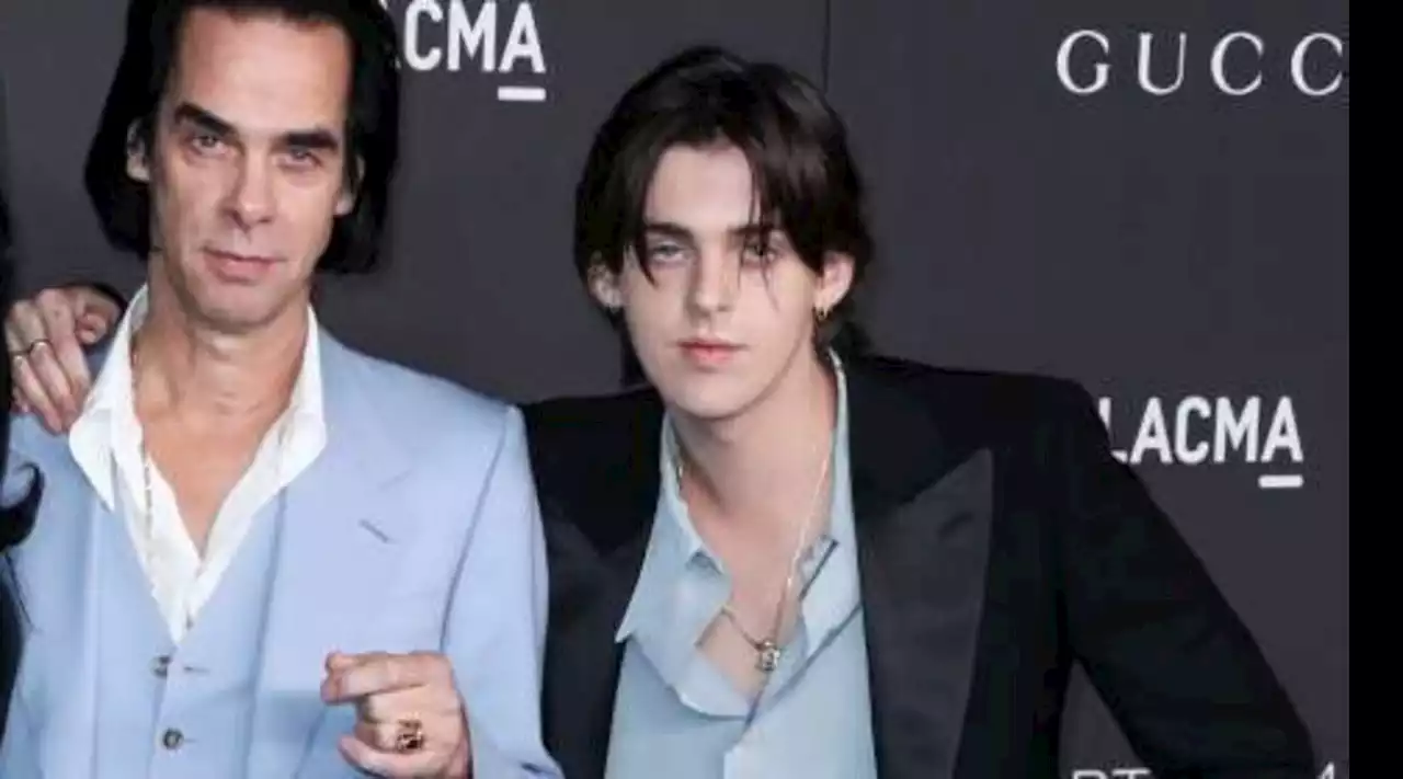 Nuova tragedia per Nick Cave, perde il suo secondo figlio: morto a 31 anni Jethro