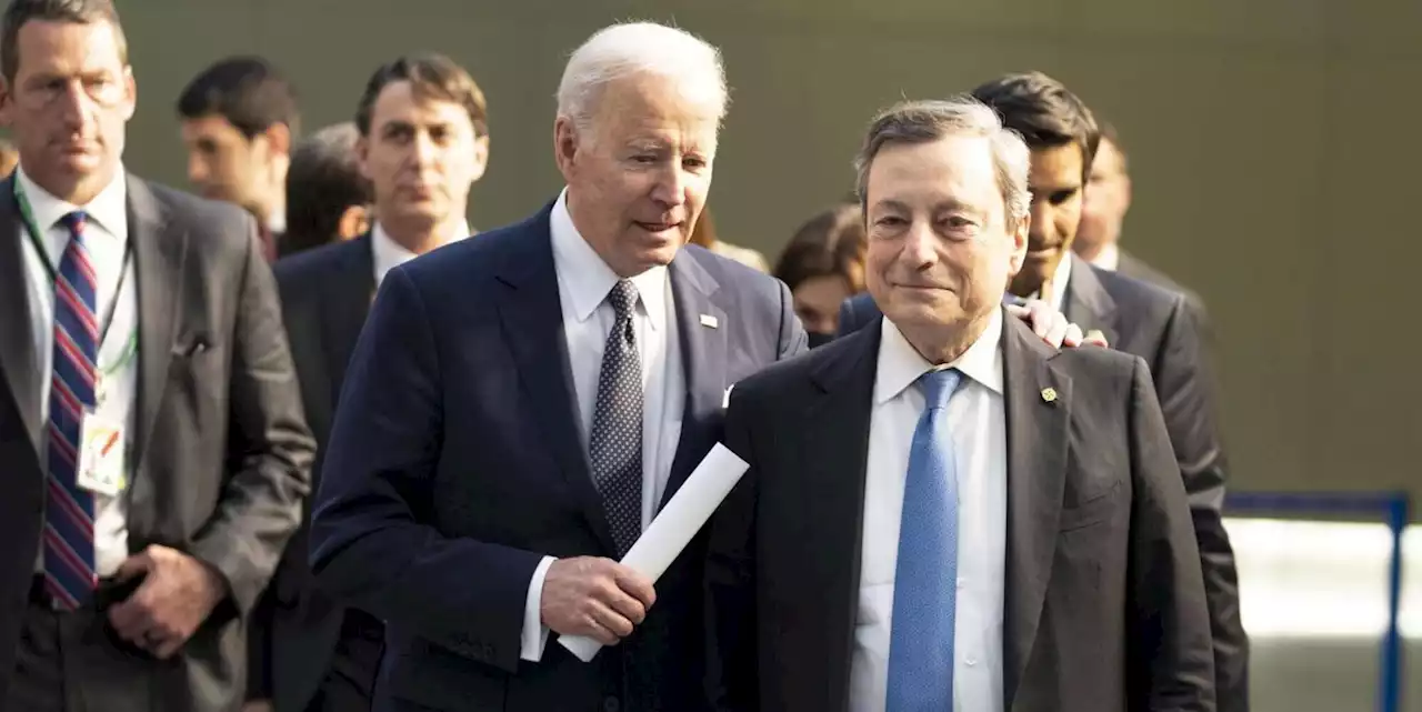 Ucraina, Draghi a Biden: 'Utilizzare ogni canale per la pace e per negoziati credibili'