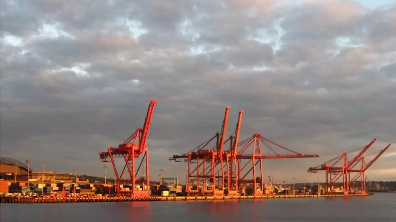 Past Port of Seattle labor spat overhands imminent West Coast dockworker contract talks