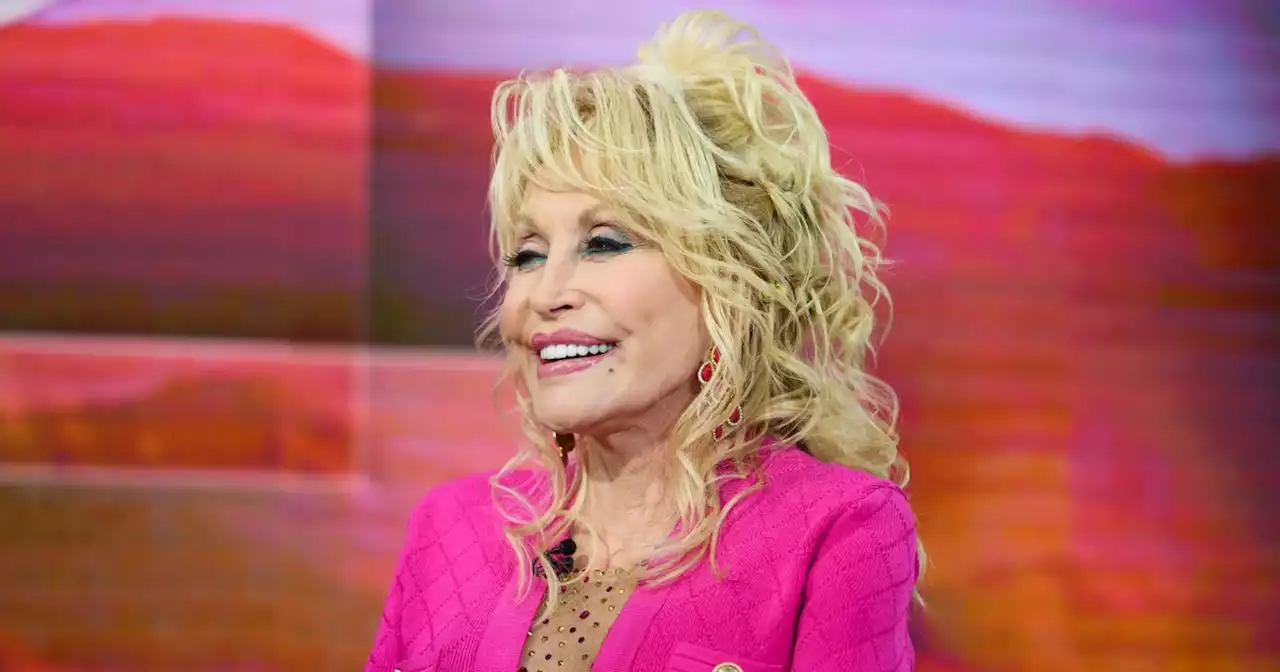 Dolly Parton to star in a musical on TikTok about Taco Bell's Mexican pizza