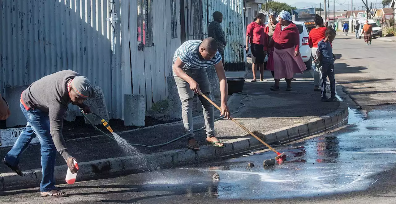 WATCH | 'We knew this was coming' - Khayelitsha residents speak of shooting terror | News24