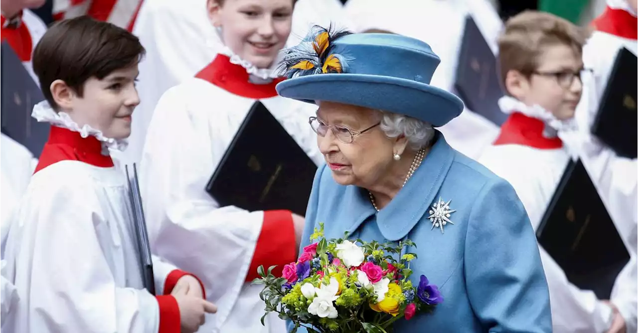 Queen Elizabeth pulls out of parliament opening because of 'mobility problems'