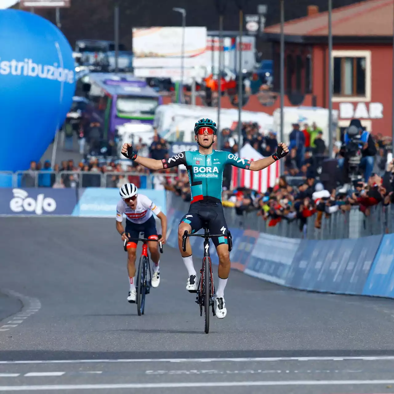 Giro d&rsquo;Italia, quarta tappa: Kamna &egrave; un vulcano sull&rsquo;Etna, Lopez maglia rosa