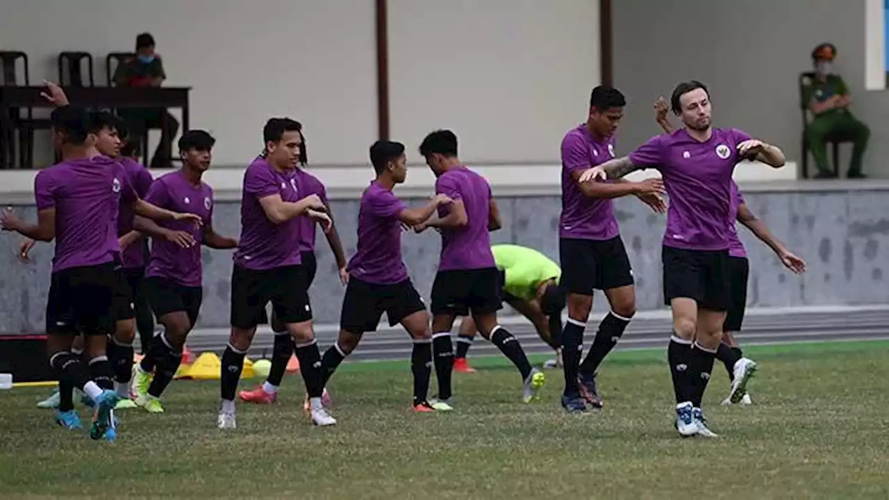 Timnas Indonesia Dapatkan Lapangan Latihan Tak Standar FIFA