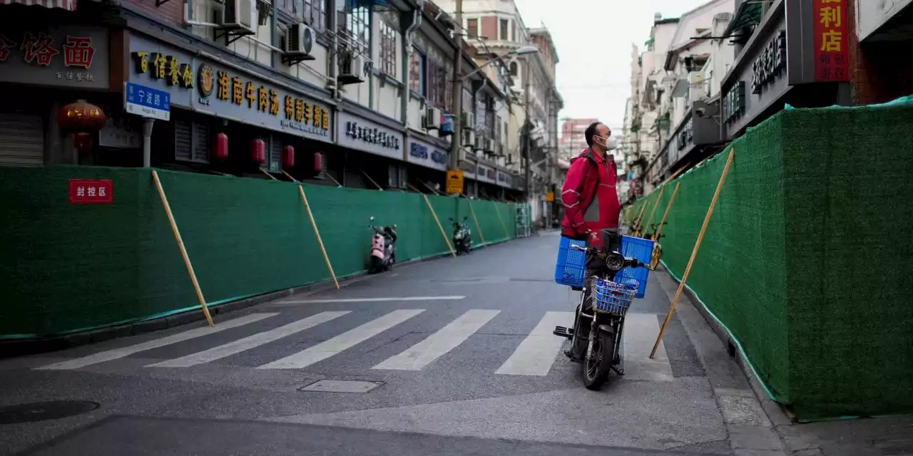 Shanghai’s Covid Lockdown Leaves Thousands Sleeping in Its Streets