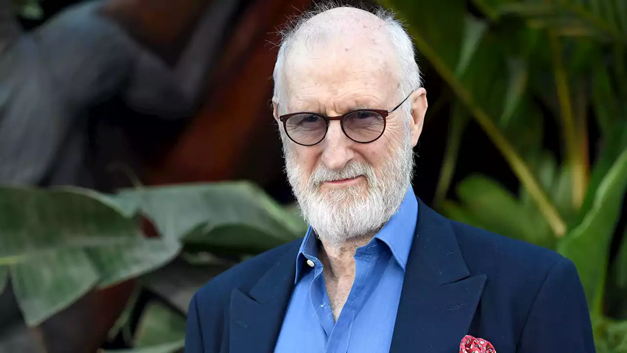 Actor James Cromwell glues hand to New York City Starbucks counter in protest