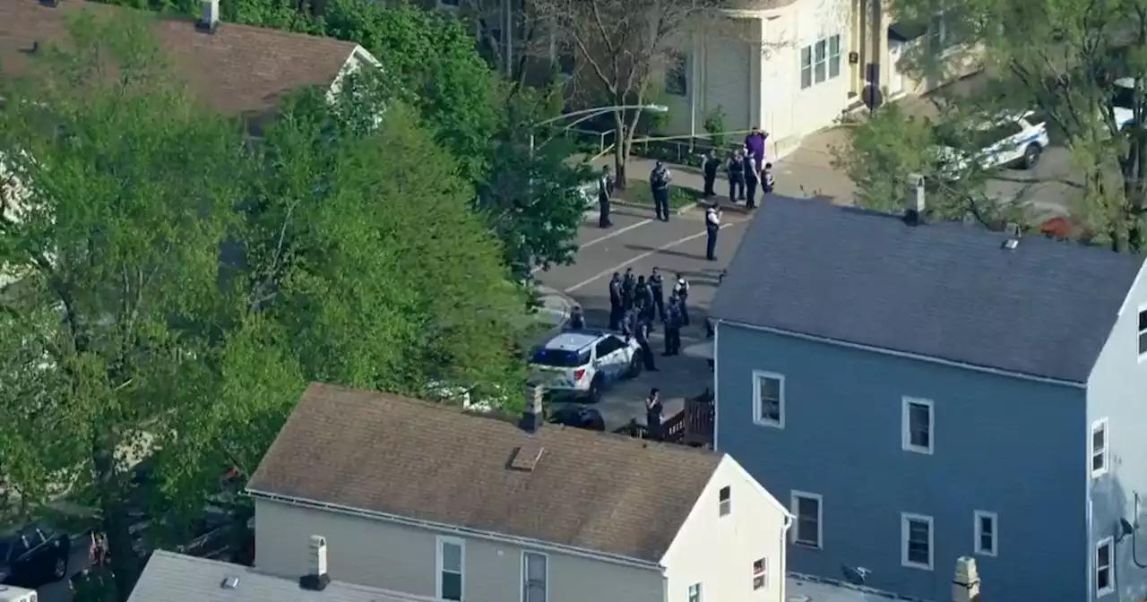 One killed, four wounded in Back of the Yards mass shooting; crowd fights with police at scene