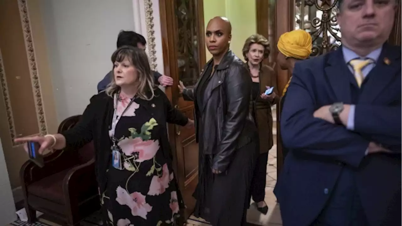 Democrats' effort to secure Roe v. Wade falls to filibuster