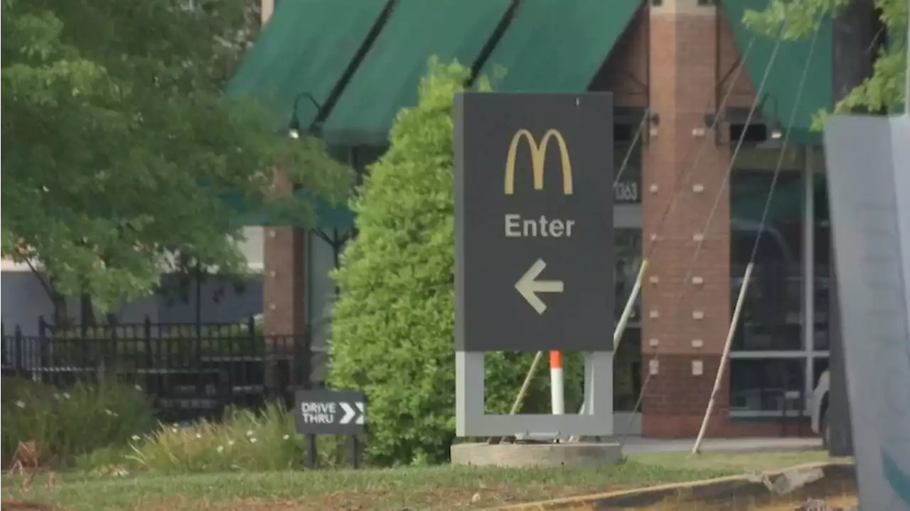 Witness comes forward with terrifying story after shots were fired outside of a West Mobile McDonald’s