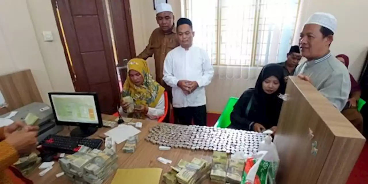 Cerita Pedagang Siomai di Aceh Daftar Haji Pakai Uang Logam | merdeka.com