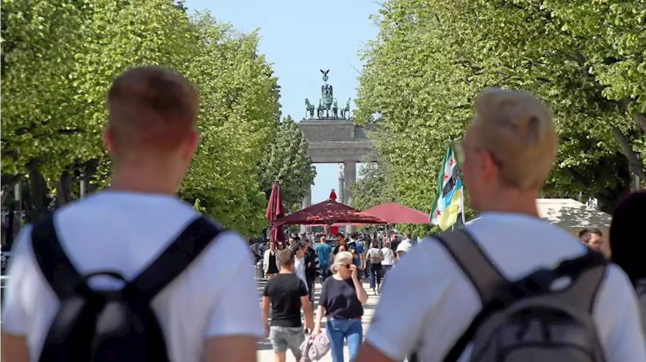 9-Euro-Ticket könnte Berlin-Tourismus helfen