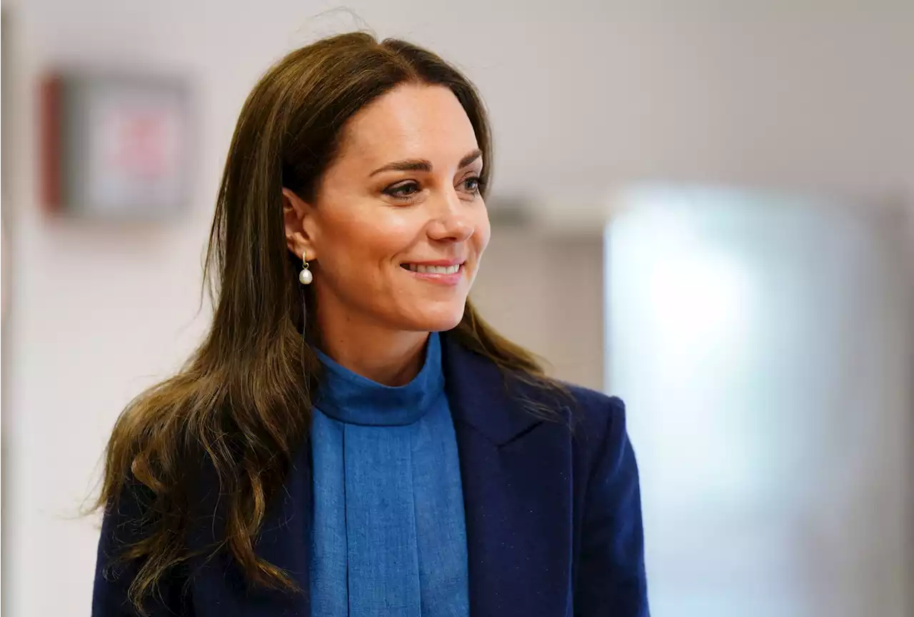 Kate Middleton wears Scottish blue for Jubilee visit to 'empathy session'