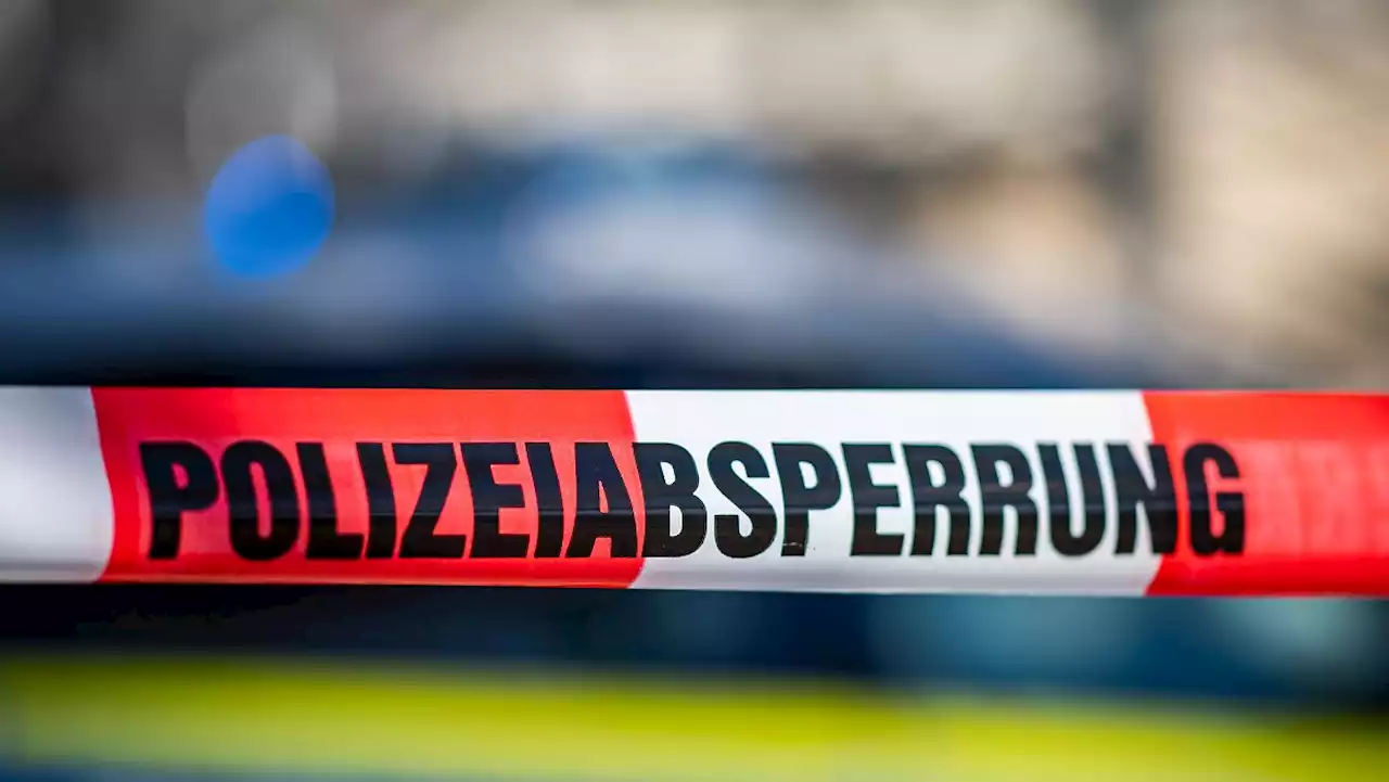 Totes Mädchen auf Hochhausbalkon in Hanau entdeckt - schwer verletzter Junge auf Straße