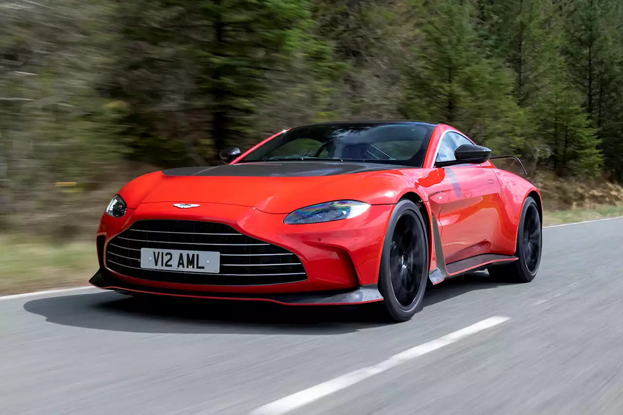 2022 Aston Martin V12 Vantage | PH Review