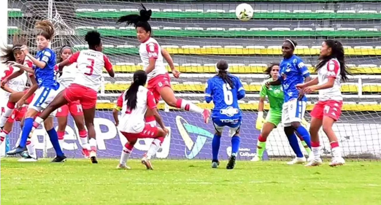 [Video] Noquean a jugadora de Santa Fe con puñetazo desde atrás; la juez no vio - Pulzo