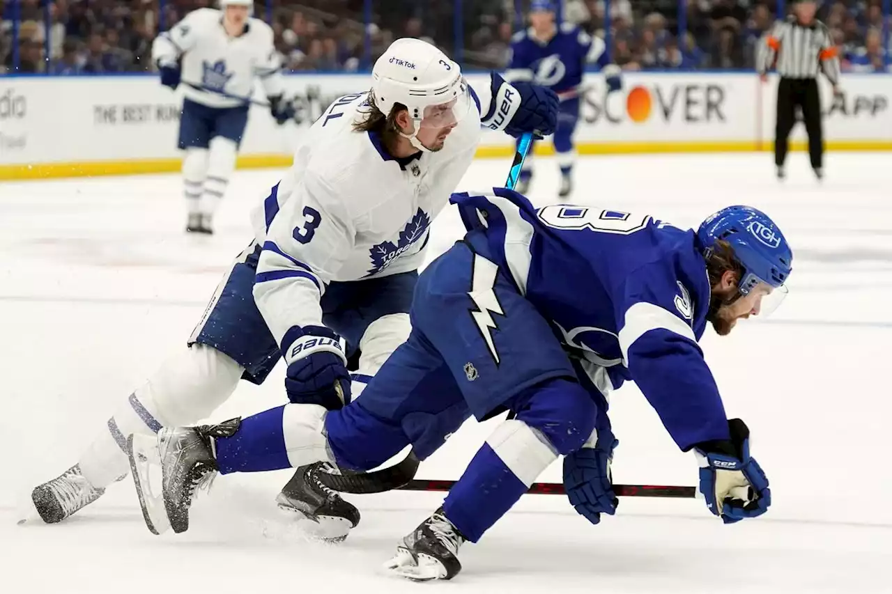 Maple Leafs defend play of Justin Holl prior to Game 5 vs. Lightning