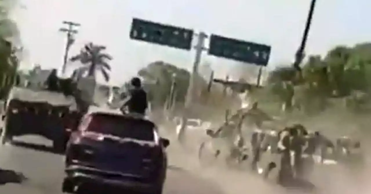 VIDEO: Cartel Gunmen Chase Mexican Army Out of Town