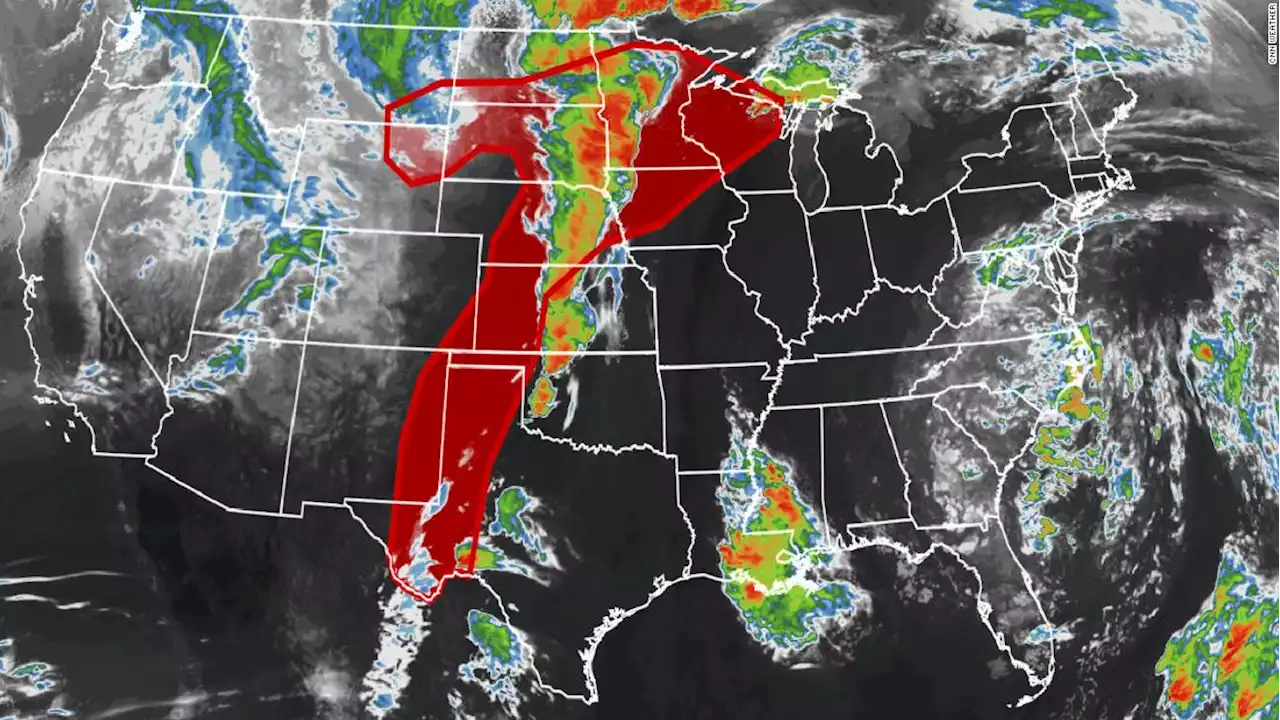 Summer-like heat fuels another Midwest severe weather event