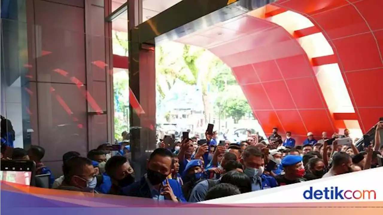 Datang ke Medan AHY Diteriaki Presiden