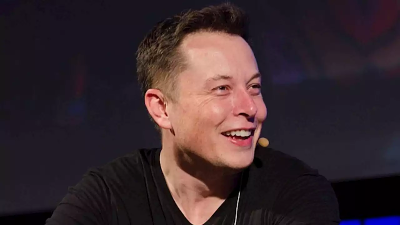 The SEC is investigating Elon Musk for late disclosure of Twitter stake