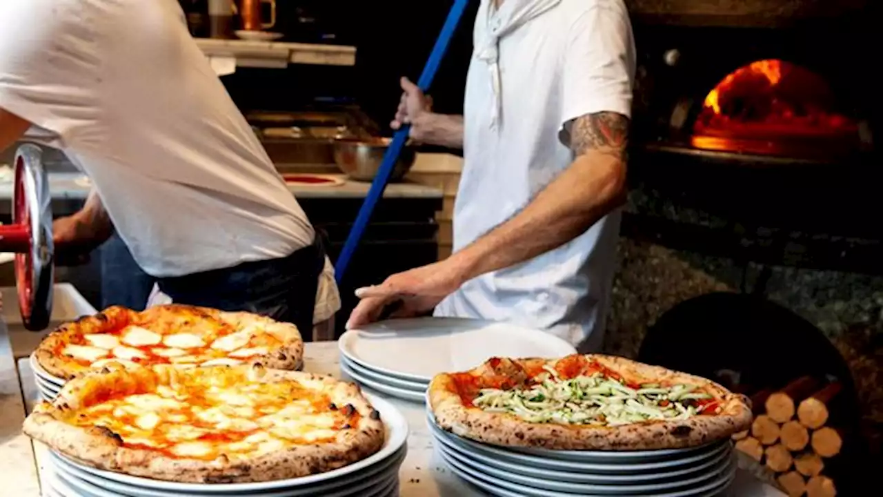 Atención empleados gastronómicos: nueva suba de SUELDO