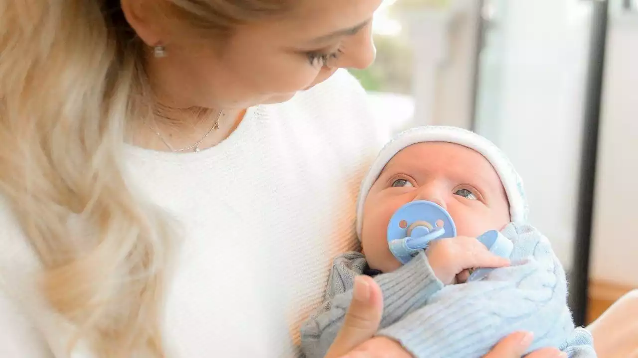 A un mes de su nacimiento, Fabiola Yañez mostró cómo está su hijo Francisco Fernández